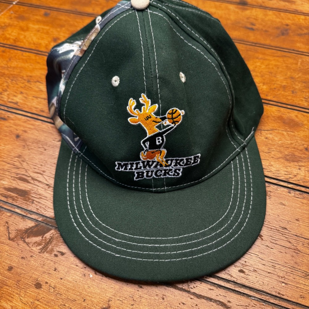 Milwaukee Bucks Hat Green Adjustable Strapback Bango Mascot Number 8 BMO NBA Cap